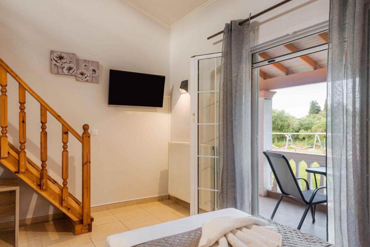 Riposo Studios & Apartments Kavos Ngoại thất bức ảnh