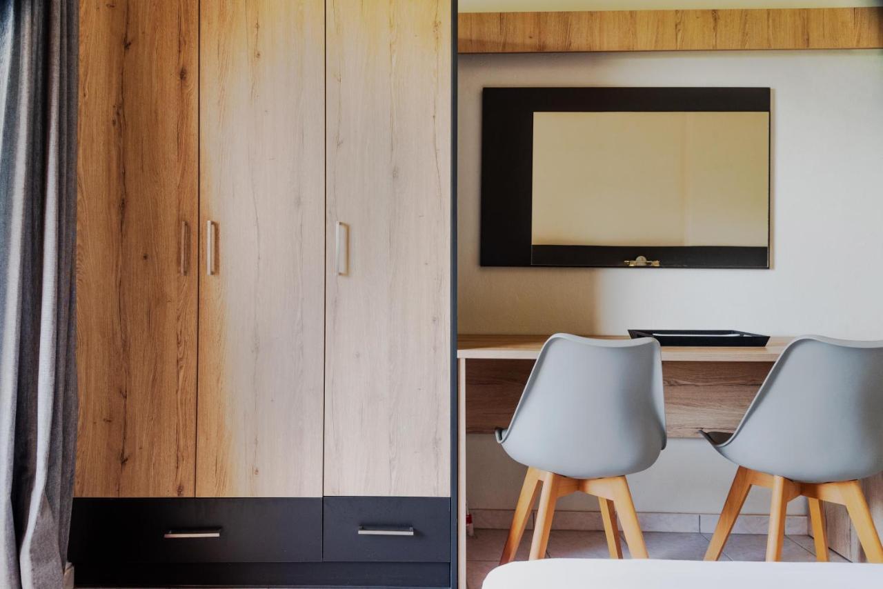 Riposo Studios & Apartments Kavos Ngoại thất bức ảnh