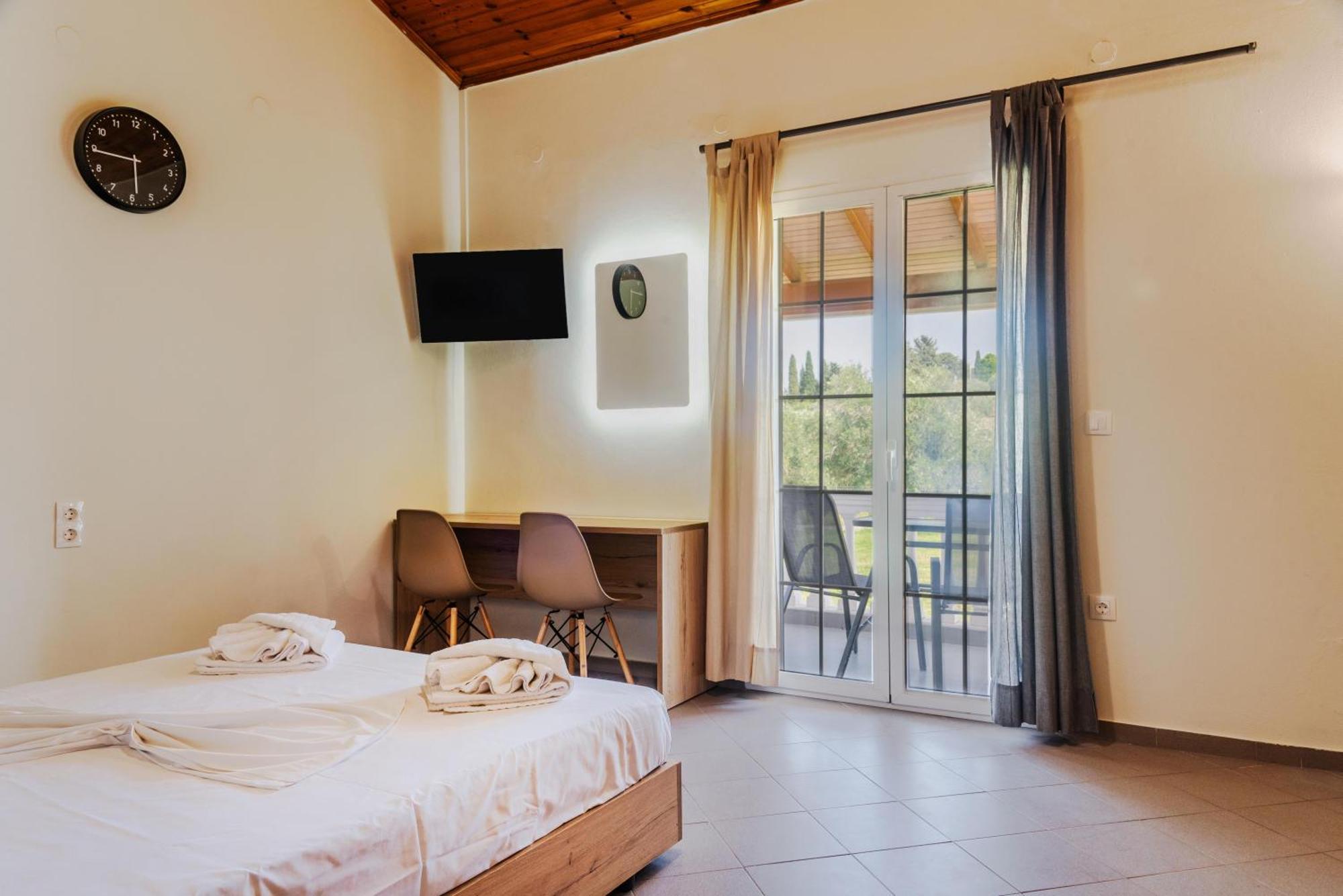Riposo Studios & Apartments Kavos Ngoại thất bức ảnh